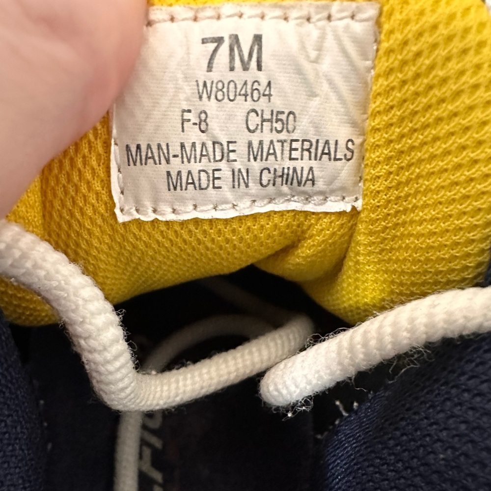 Vintage Tommy Hilfiger Running Shoes, Size 7M - Picture 7 of 7